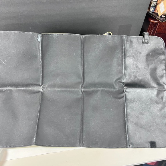 Petunia Pickle Bottom Wistful Weekender Diaper Bag Yellow Gray Floral Large Tote - Picture 15 of 15